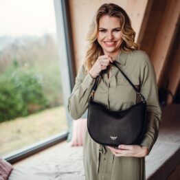 Vuch Carys Black női crossbody / oldaltáska