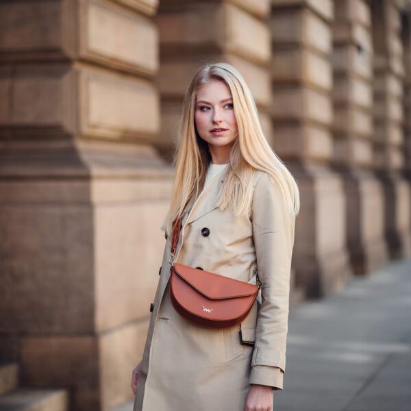 Vuch Tricia Brown