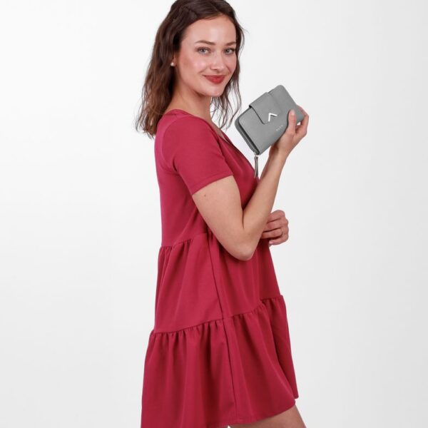 Vuch Marthia Grey