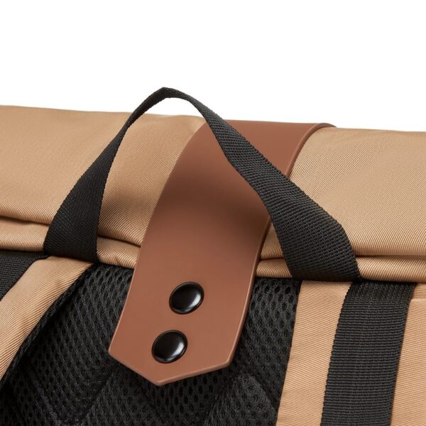Vuch Nescio Brown